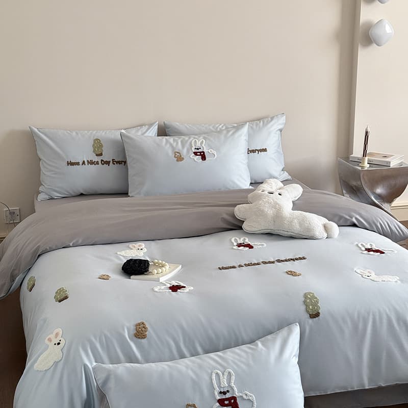 New Spring/Summer Cartoon 100S Long-Staple Cotton 4-Piece Bedding Set, Kids' Towel Embroidery 4-Piece Set with Fitted Sheet and Duvet Cover