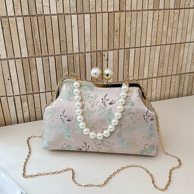 National Style Cheongsam Evening Bag Retro Trendy Handbag 2026 Autumn and Winter Crossbody Bag Exquisite and Elegant Shoulder Bag Women