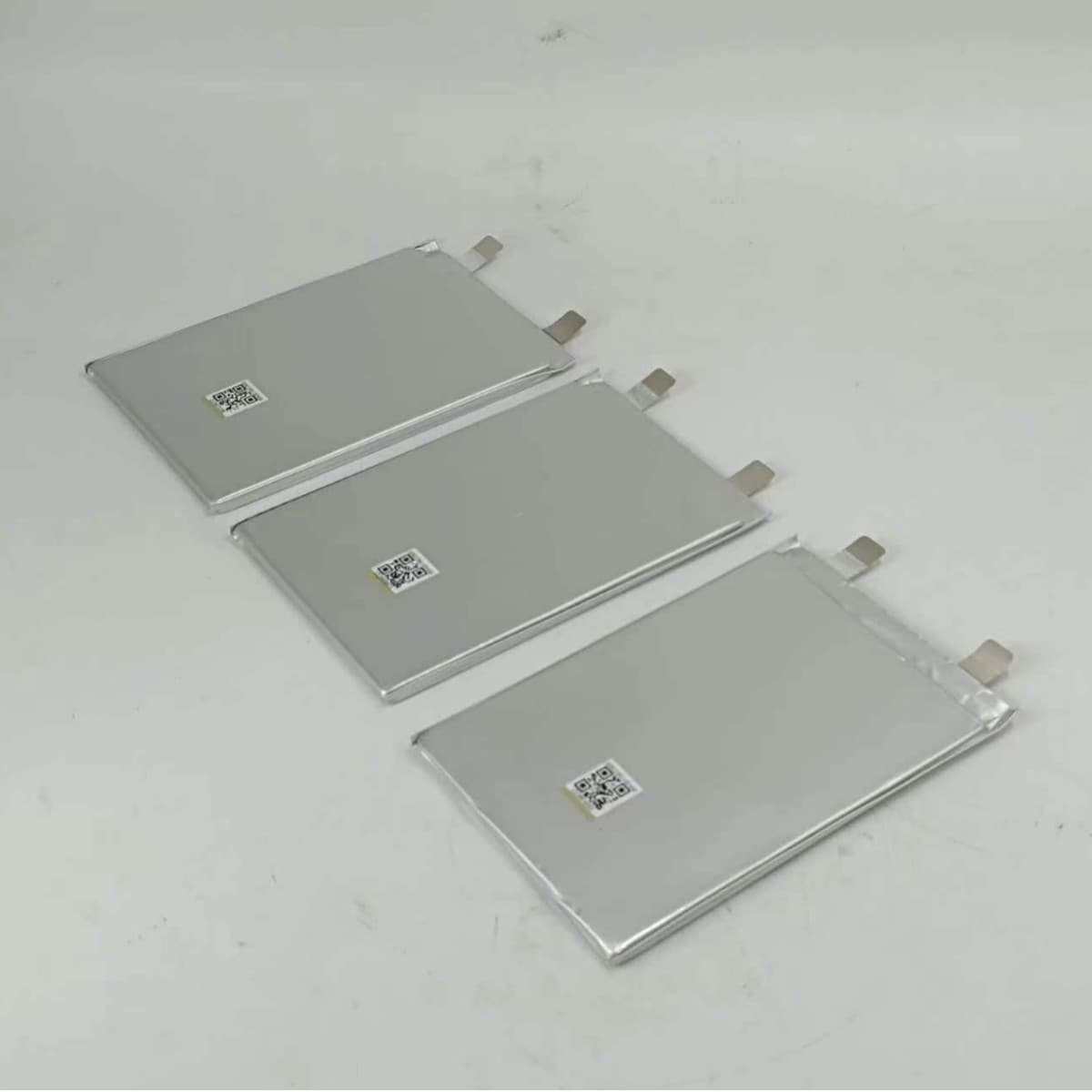 New Ternary Polymer Lithium Battery 3.7V 24Ah Soft Pack 12V 24V 48V 60V Electric Vehicle Power Battery