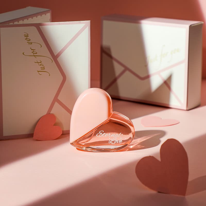 Factory direct sales of First Love Paris Heart Perfume Set for Women, Long-lasting Light Fragrance, Girlish Heart, Poetic Mango, Niche Fragrance Wholesale