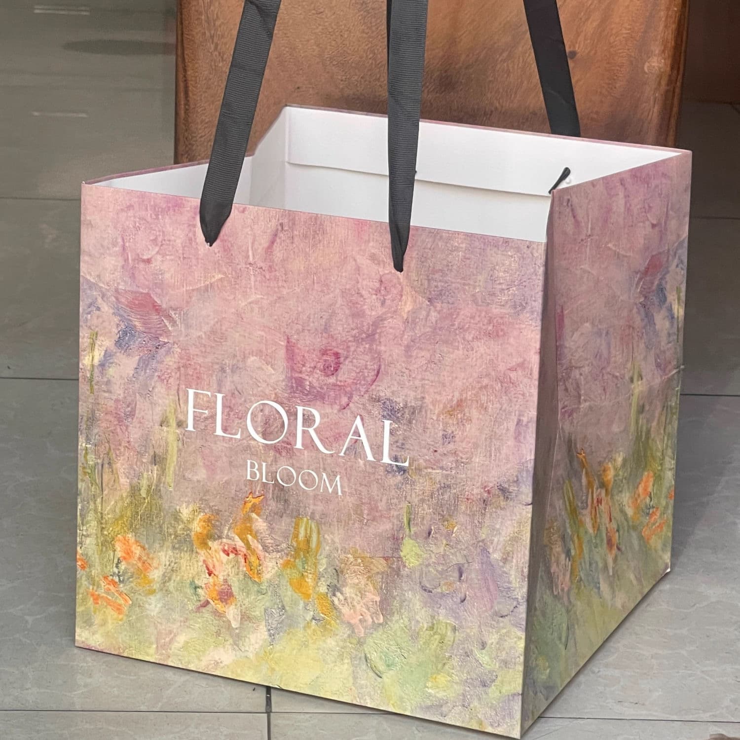 New oil painting series flower handbag Internet celebrity Valentine's Day gift bag square handbag wholesale bouquet bag