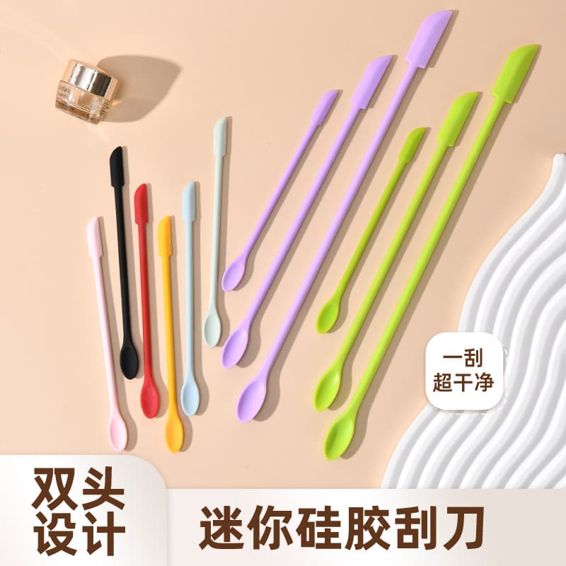 Hot Sale Mini Silicone Small Pointed Spatula Long Handle Silicone Cosmetic Cream Scoop Scraper Three-Piece Set Mixing Spoon
