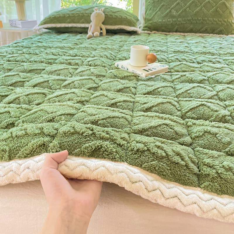 Cross-Border Thickened Milk Fleece Soft Mattress Autumn Winter Warm Bed Underpad Base Lamb Fleece Dormitory Home Cushion Bed