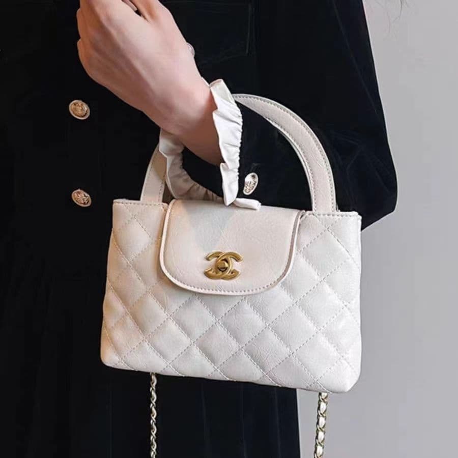 Small fragrant style diamond handbag women's patent leather armpit shoulder bag 2024 new versatile cross-body small black bag
