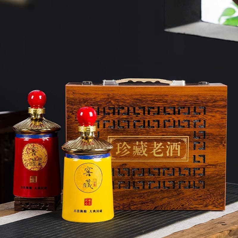 2 Jin Capacity Ceramic Wine Bottle Collectible Aged Liquor Household Wine Bottle Imperial Palace Bottle Creative Lotus Seed Wine Bottle Sealed Wine Jar
