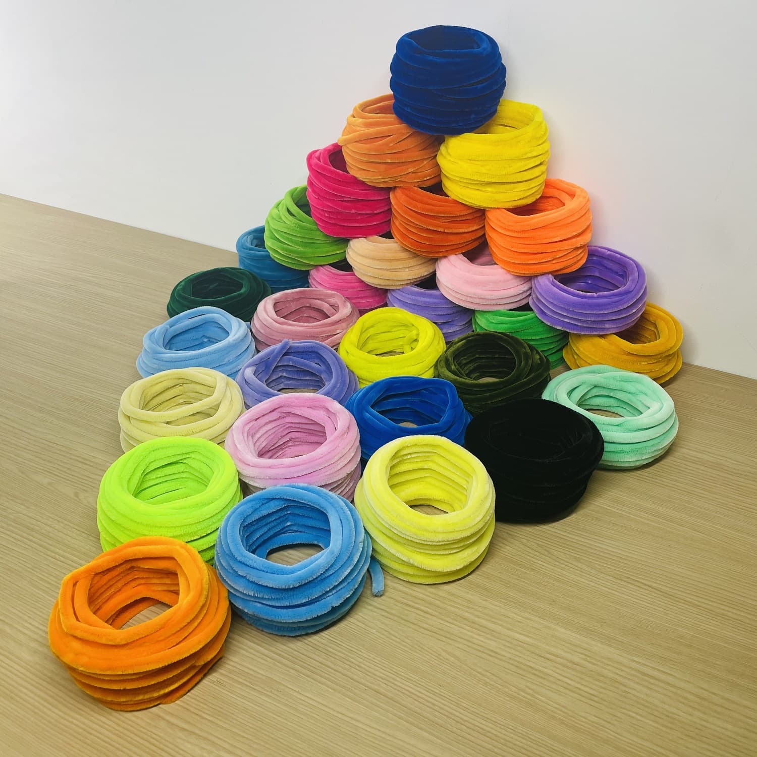 Ultra-encrypted 10mm 1 meter dense velvet twist stick preschool education DIY handmade material ancient style intangible cultural heritage imitation velvet bouquet hair root strip