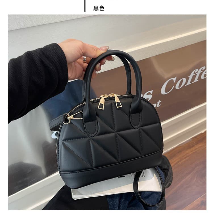 Summer Fashion Handbag for Women 2025 New Diamond Pattern Trendy Shoulder Crossbody Bag Textured Shell Bag