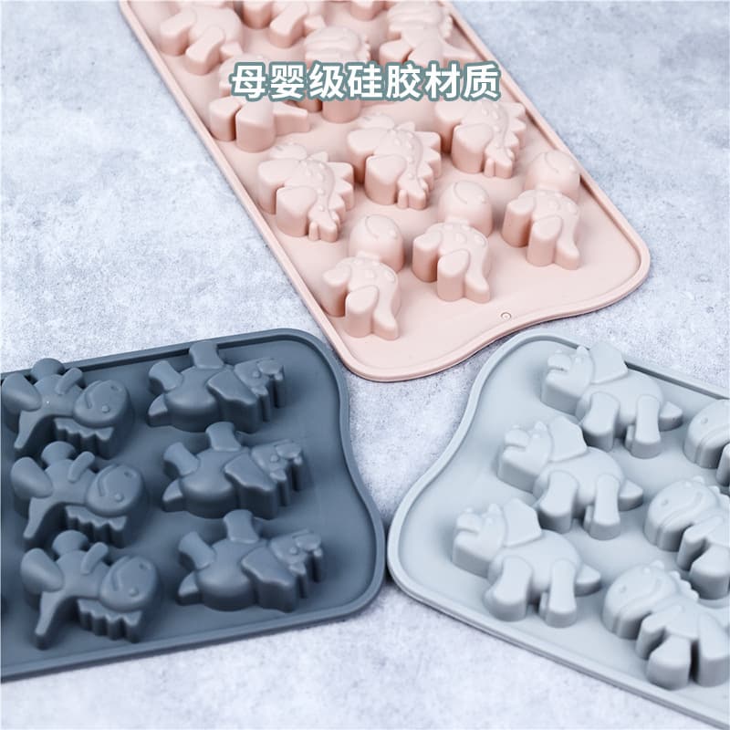 12-Cavity Silicone Chocolate Mold Christmas Cake Mold DIY Baking Tool Santa Claus Ice Cube Tray Jelly