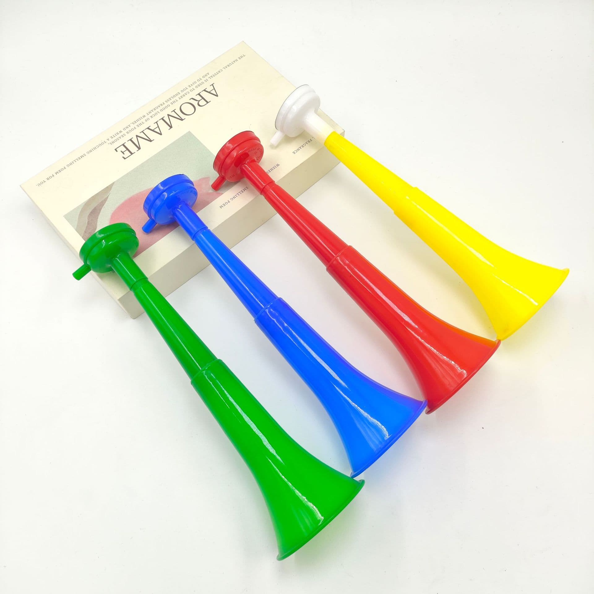 Two-Section Horn 28*8CM Telescopic Cheering Prop Sports Event Cheerleader Support Vuvuzela Atmosphere Toy