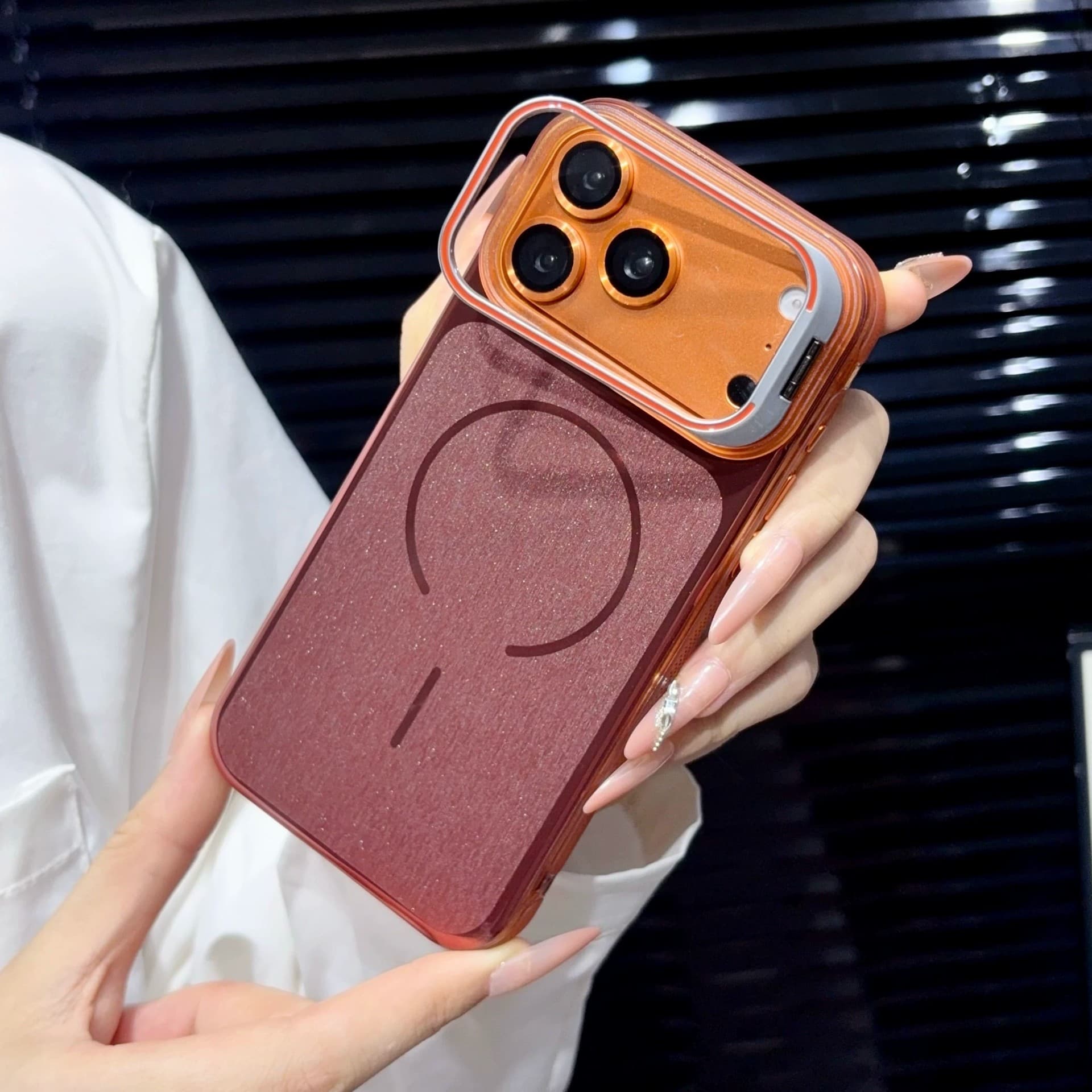 Brushed magnetic holder suitable for iPhone17promax light luxury glitter iPhone 16 lens film protective cover
