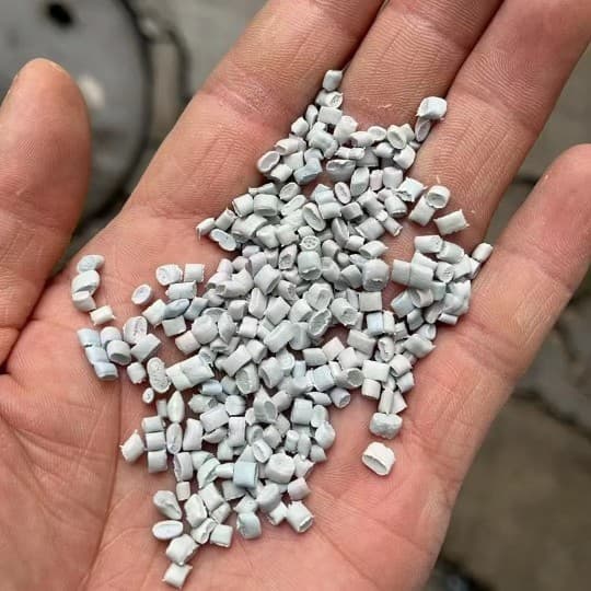 Brazilian Bag Granules Bag Skin Material Good Toughness White LLDPE Recycled Granules Factory