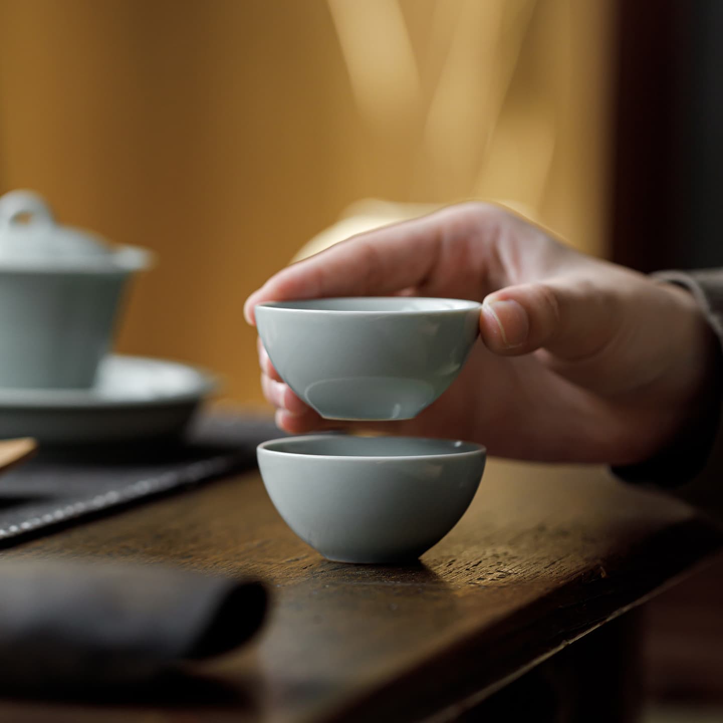 Do not open the piece of sky blue ceramic Ru kiln small tea cup Kung Fu tea set small tea cup Ru porcelain high-end does not open