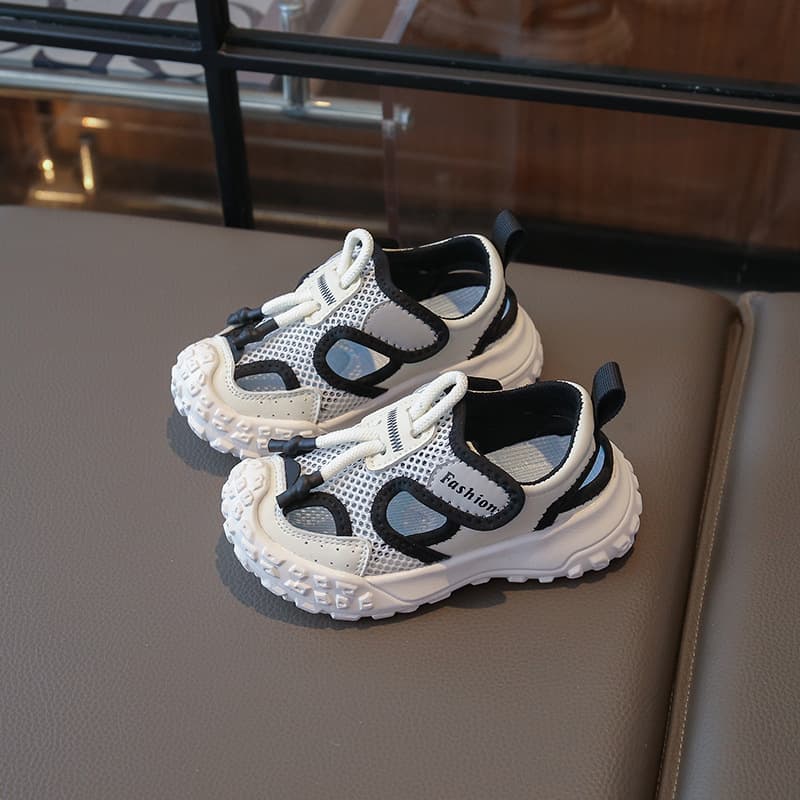 2026 New Children's Mesh Sports Shoes Boys Soft Sole Toe-Covered Sandals Breathable Casual Water Shoes
