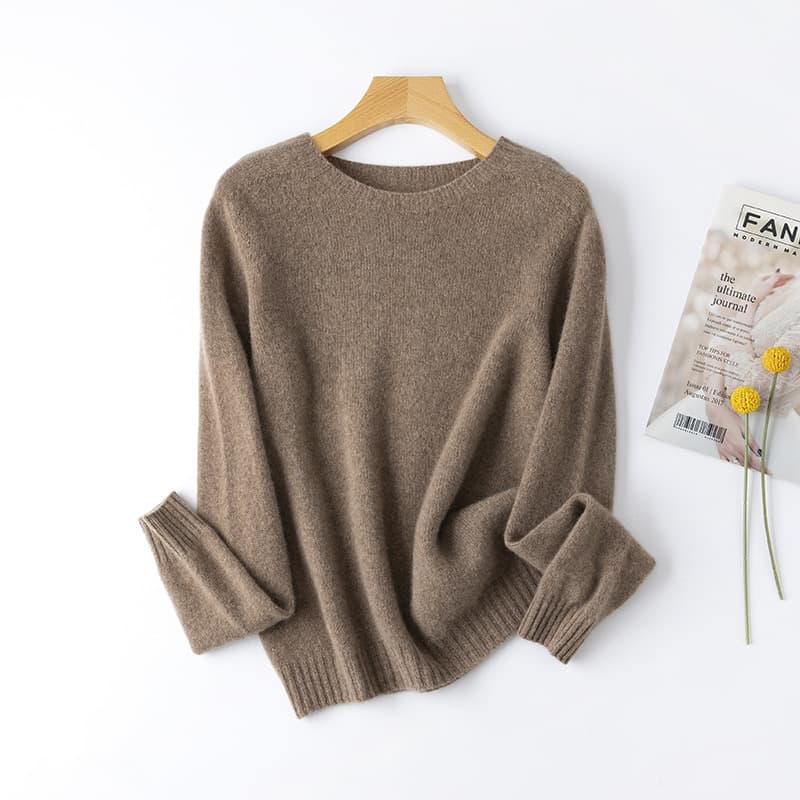 100% Cashmere Seamless One-Piece Round Neck Goat Cashmere Base Layer Women Autumn/Winter Simple Warm Long Sleeve Knitted Sweater