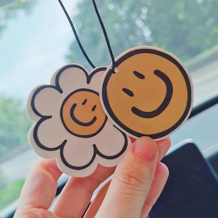 Rainbow Sunflower Round Smiley Face Car Scented Discs, Long-lasting Car Odor Eliminator, Cartoon Hanging Ornament