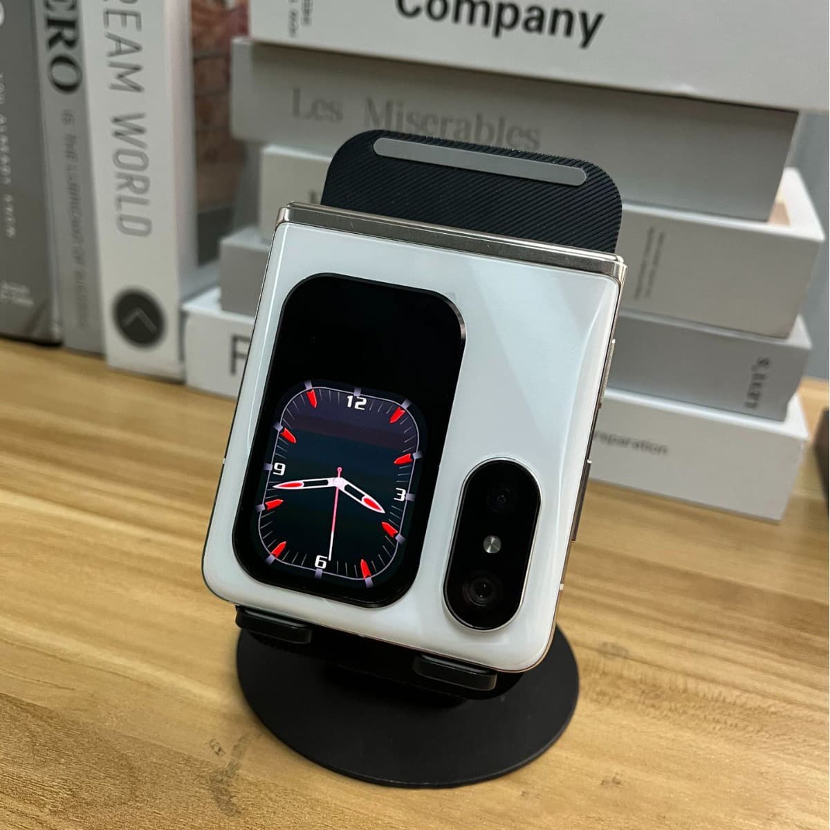 New Small Foldable Phone Overseas High-End Business Smart 5G Phone Assembly with Source Code SKD Provided for North Korea