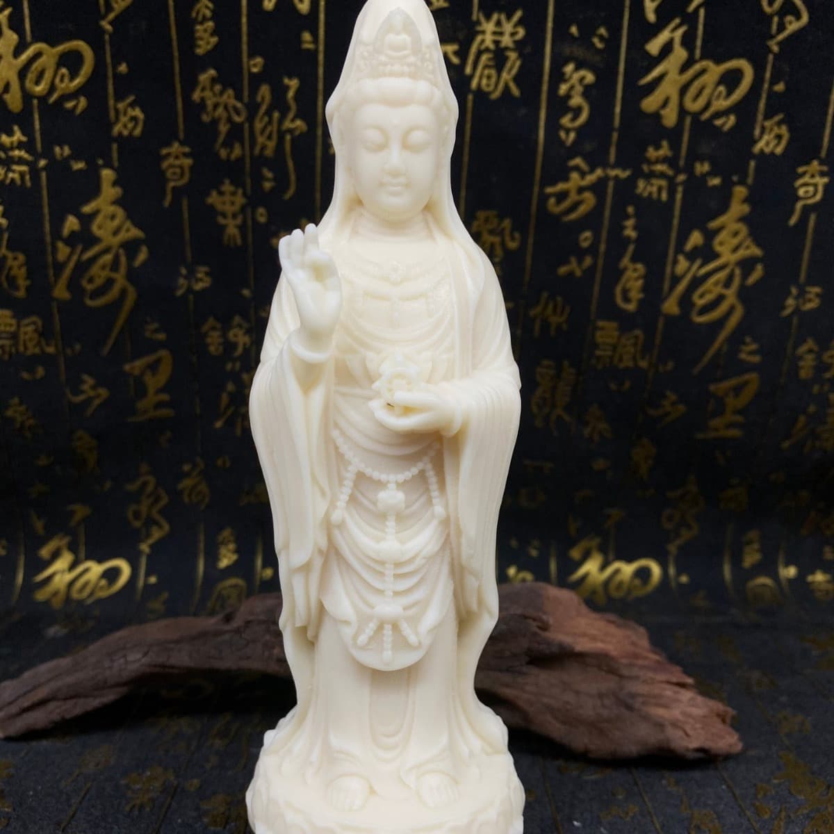 Ivory Nut Carved South Sea Guanyin Bodhisattva Statue Living Room Home Decoration Gift Box Craft Direct Sales