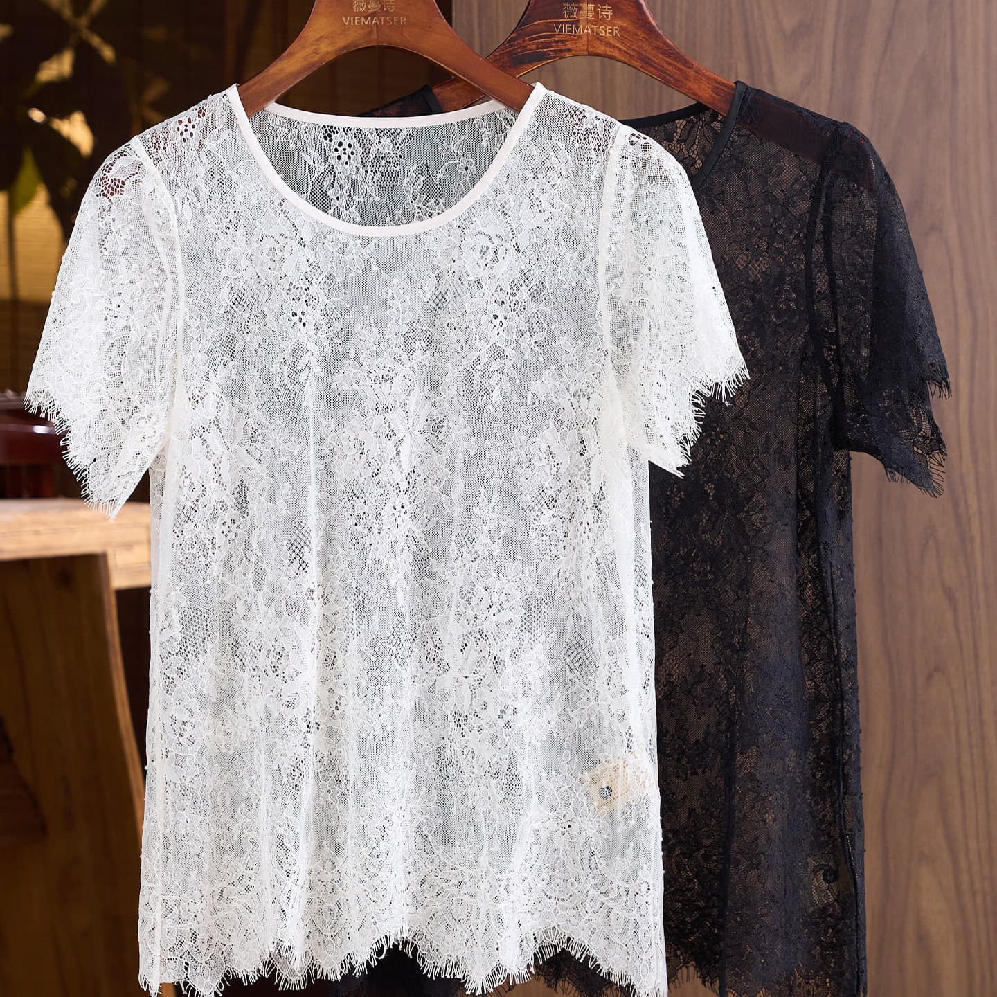 French Elegance Round Neck Lace Short Sleeve Top Women's Summer New Positioned Lace Trim See-Through Base Tee Lace Blouse