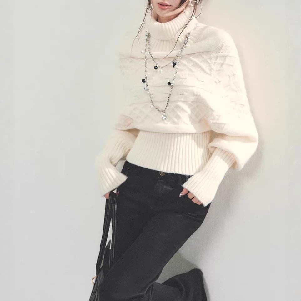 ANDYT AD1 Cable Knit Batwing Sleeve Pullover Sweater for Women, High Neck, Waist-Tightening Top, Lazy Fit, Slimming, Stylish Knitwear