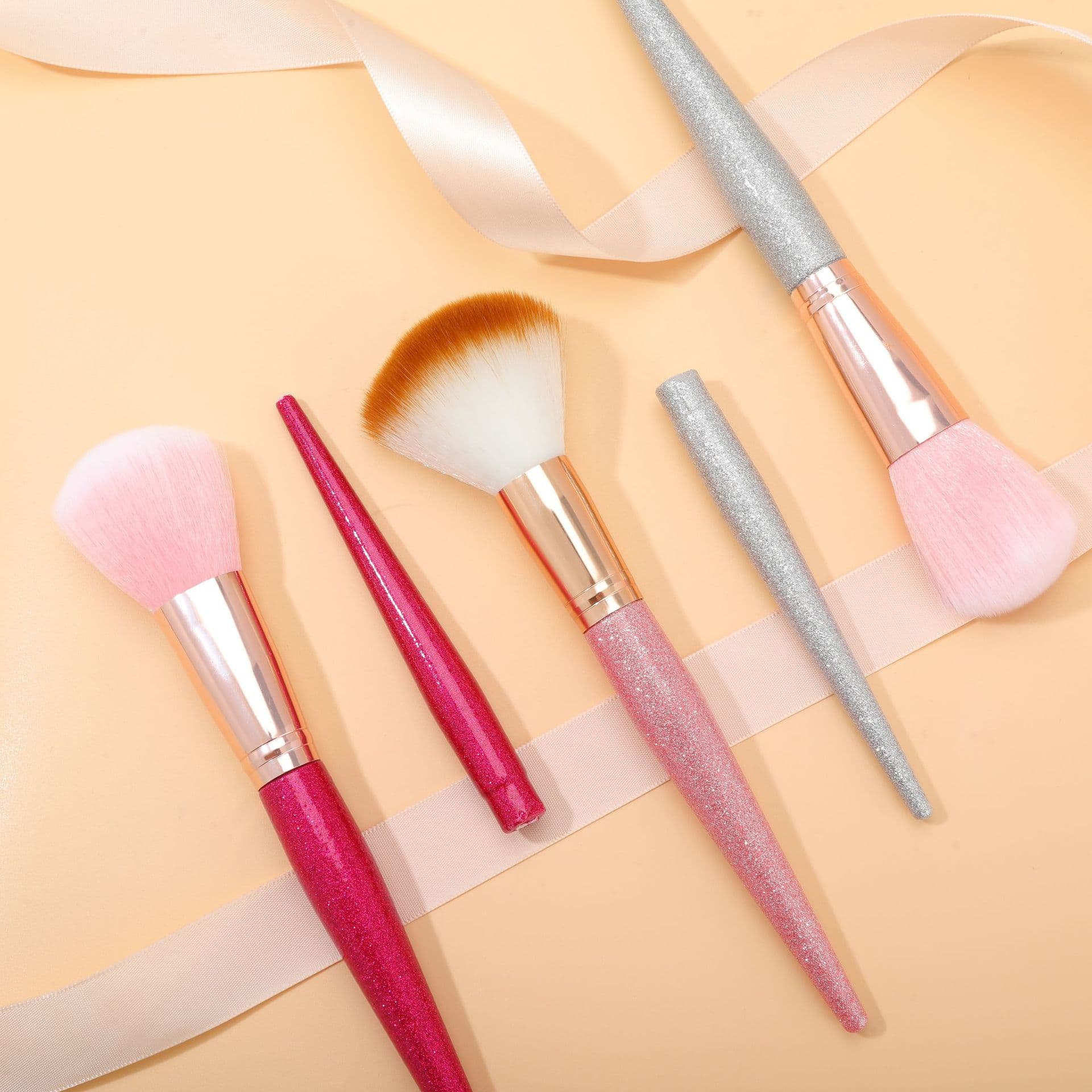 New Style Onion Spray Makeup Brush Plastic Handle Eye Shadow Loose Powder Repair Multi-Functional Complete Set of Beauty Tools for Beginners