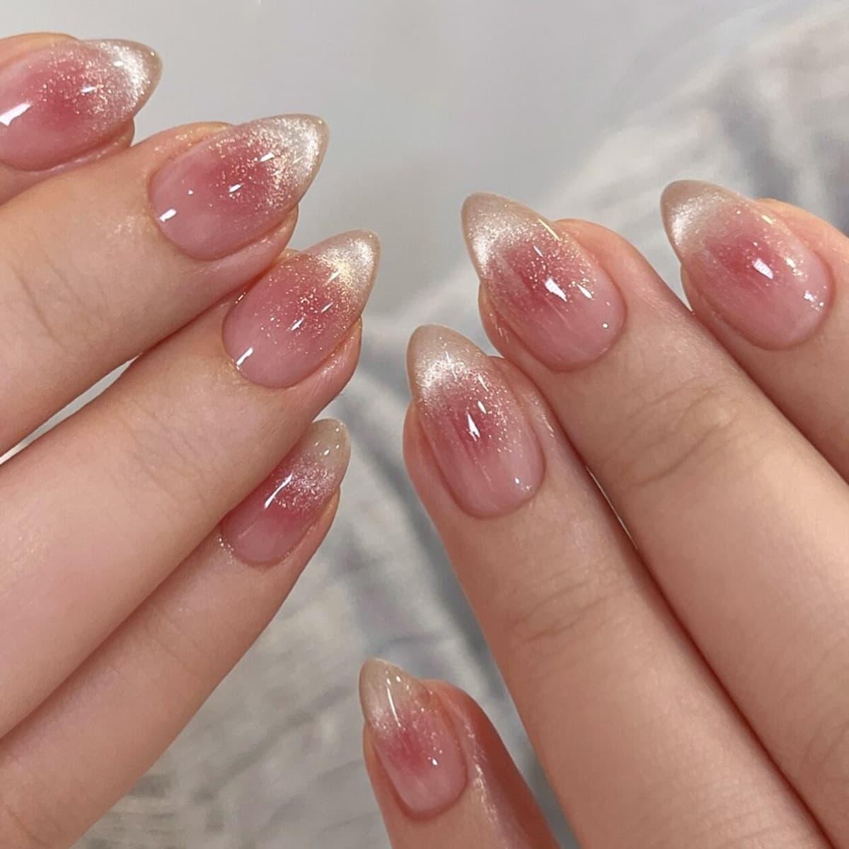 Ice Pink Cat Eye Blush Nails, European and American Style Detachable Press On Nails, 30 Pieces