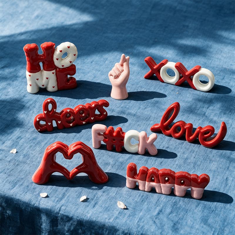 Modern minimalist style romantic Valentine's Day ornaments letter gestures desktop ornaments ceramic crafts cross-border manufacturers wholesale