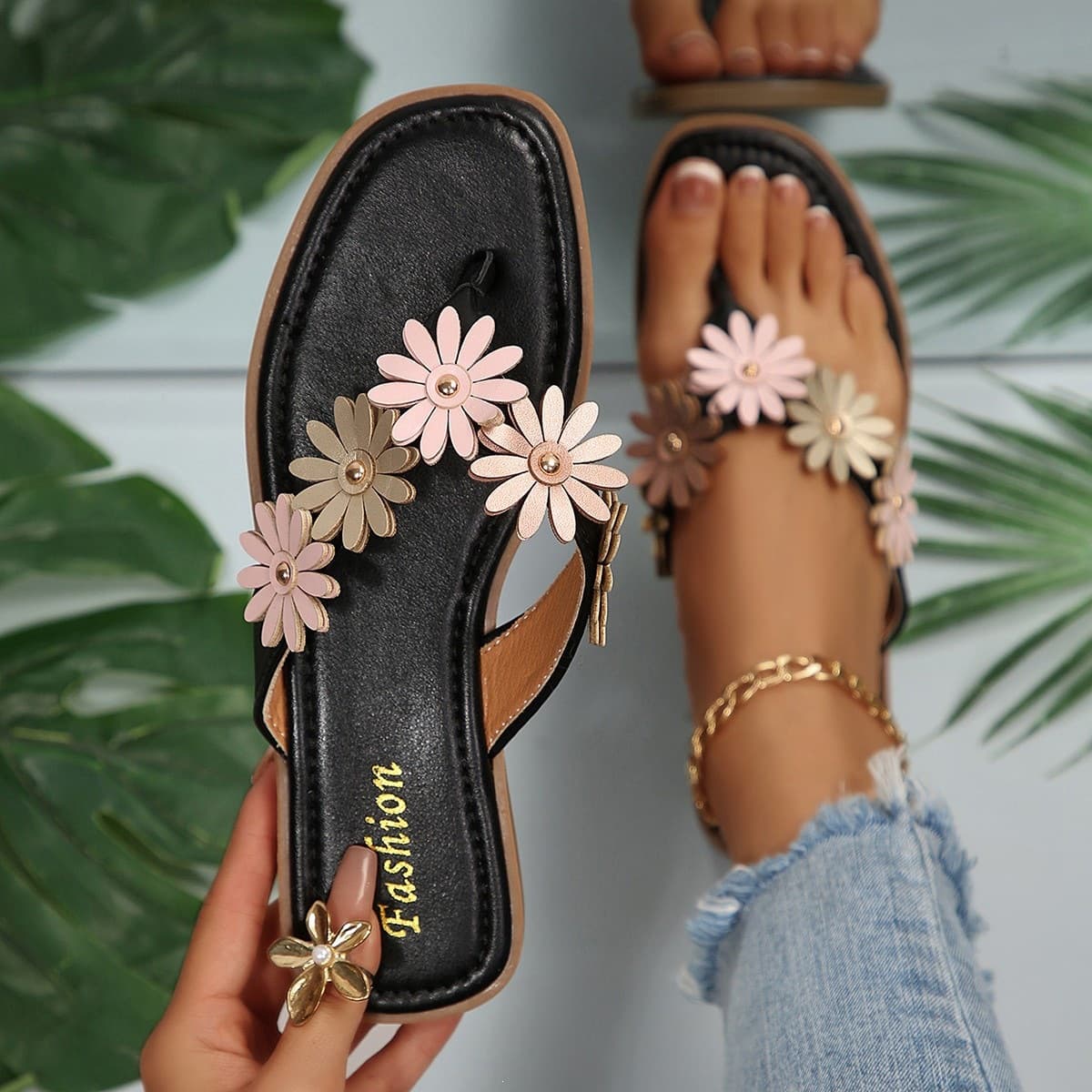 European and American Cross-Border Women's Sandals Summer Plus Size Floral Flat Bohemian 2026 Wholesale Plus Size