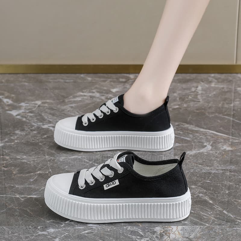 2026 New Fashion Casual Sneakers Thick Sole Canvas Shoes Women's Summer Breathable Anti-slip Wear-resistant German Training Shoes