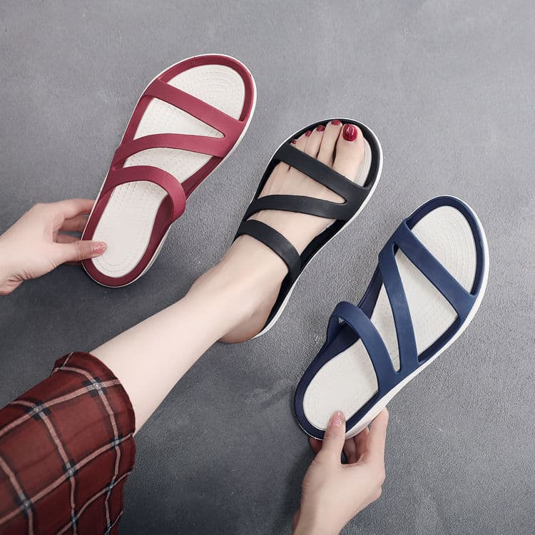 Outdoor Korean Slippers Women Soft Sole 2024 Summer New Sandals Trendy Beach Fashion Color Block Thick Sole Slippers