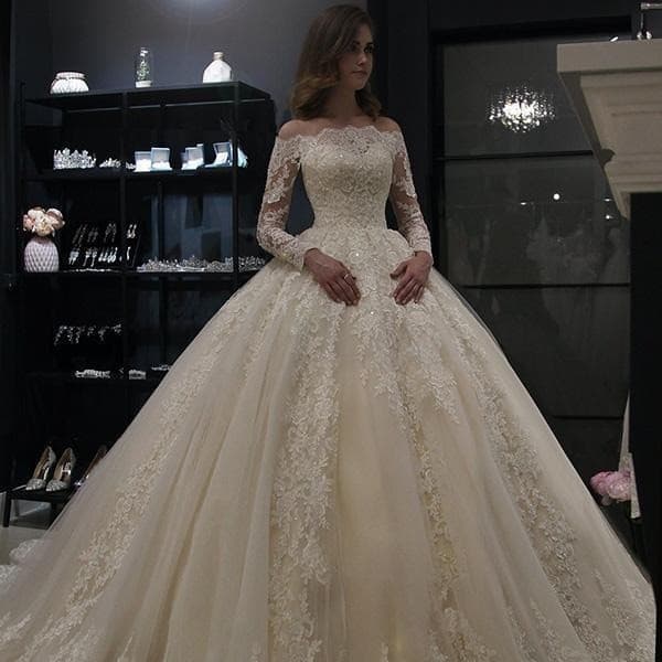 Exquisite foreign trade wedding dress forest style 2026 new bride simple one-shoulder tutu skirt trailing soft gauze slimming and slimming