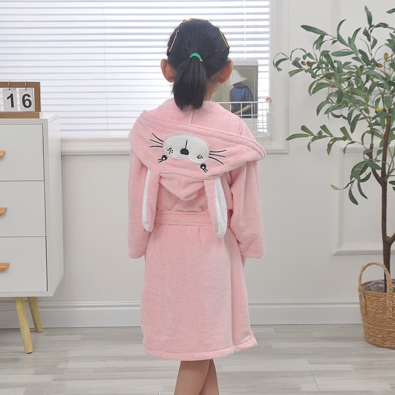 Absorbent Coral Fleece Children's Bathrobe Class A Home Clothes Cartoon Hooded Bath Towel for Boys and Girls Winter Swimming