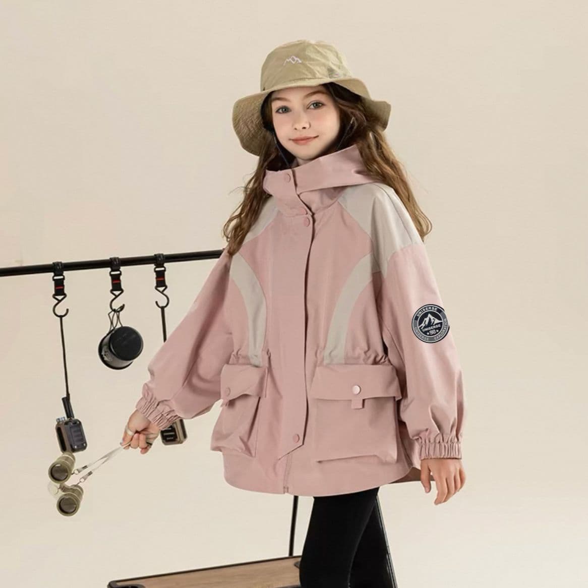 2025 New Girls' Spring Outdoor Windbreaker, Popular Children's Fashion for Medium to Large Girls, Stylish Outdoor Top