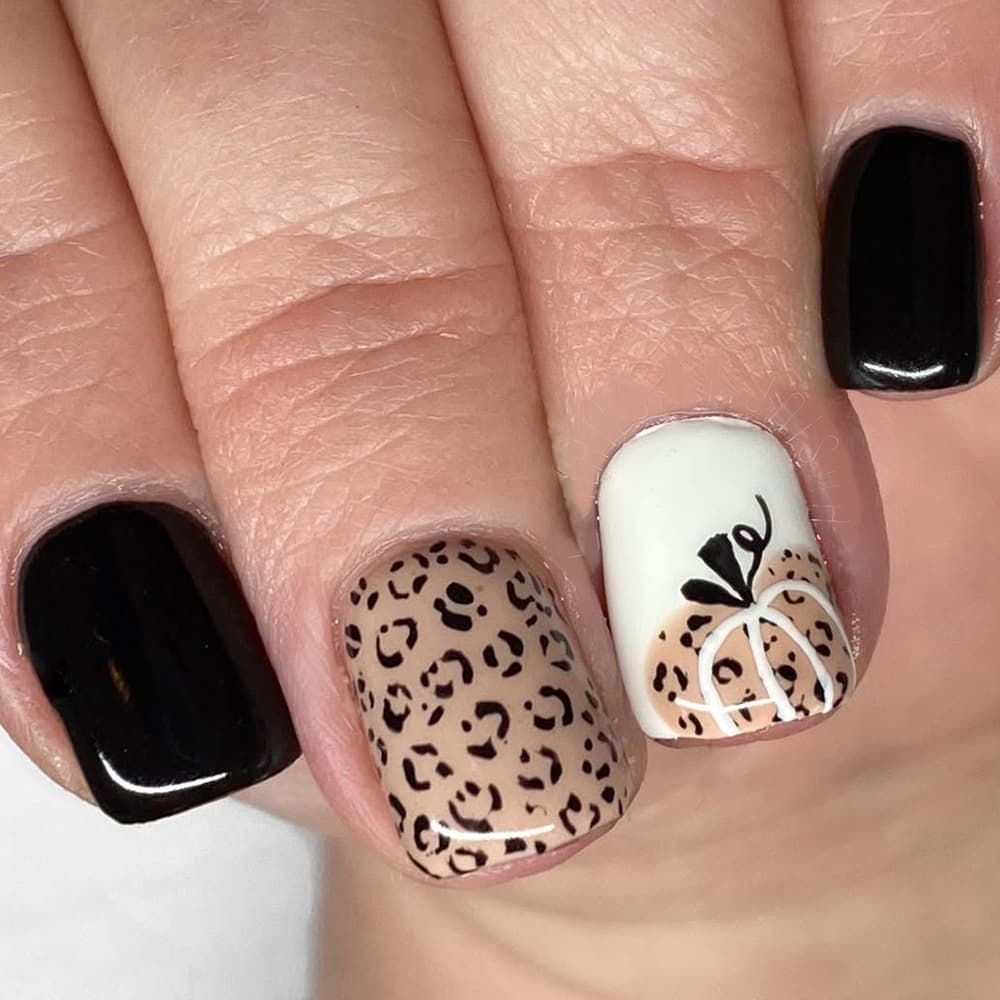 Autumn and Winter Warm-Colored Cross-Border Fake Nails with Leopard Print and Pumpkin Halloween Design, Fashionable and Versatile Detachable Wearable Nails for Autumn