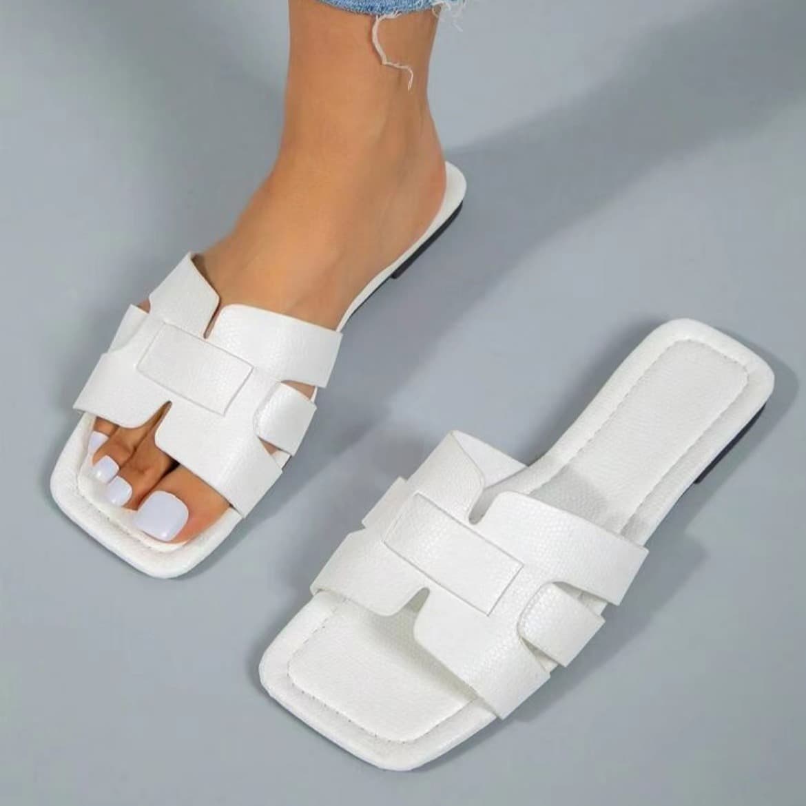 White Flat Bottom Slip-On Shoes Large Size Fashionable Outdoor Women's Half Slippers Casual Wear Comfortable Artificial PU