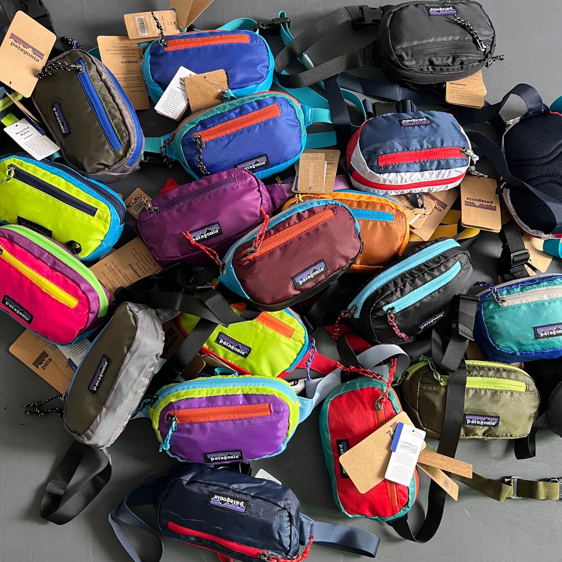 Bata Outdoor Nylon Sports Crossbody Chest Bag Waterproof Mini Fitness Running Waist Pack Men's Streetwear