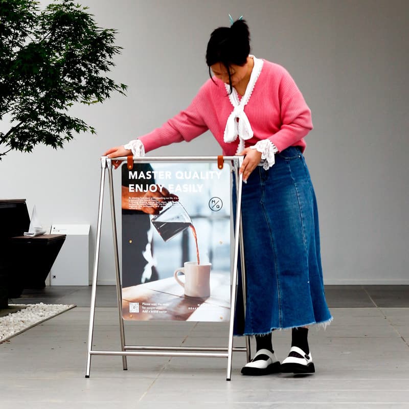r^Poster stand, signboard, light box, KT board display, advertising board, directional sign, Instagram guide sign, freestanding.