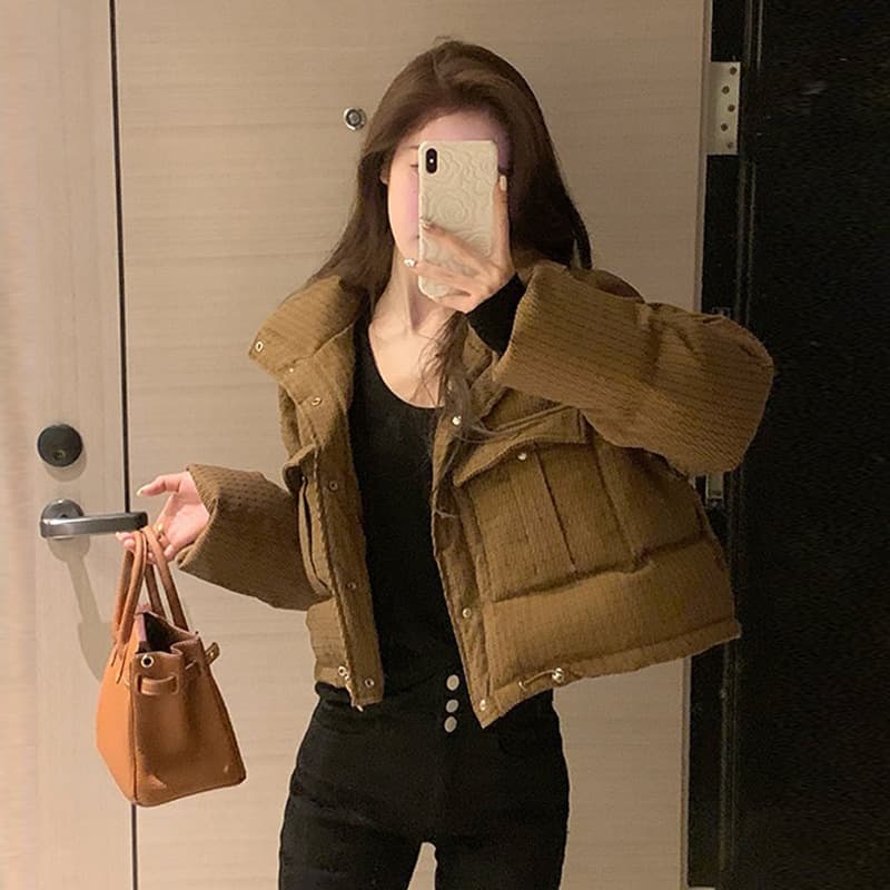 Cotton jacket for women, short style, small style, 2025 winter Korean style casual, versatile, loose and thickened bread jacket