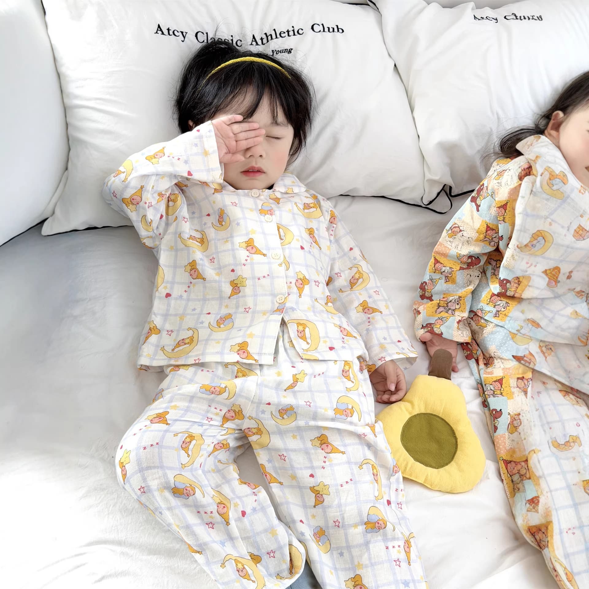 Class A Children's Pajamas 100% Cotton Double Layer Gauze Sleepwear for Boys and Girls, Loose and Breathable Baby Gauze Pajamas
