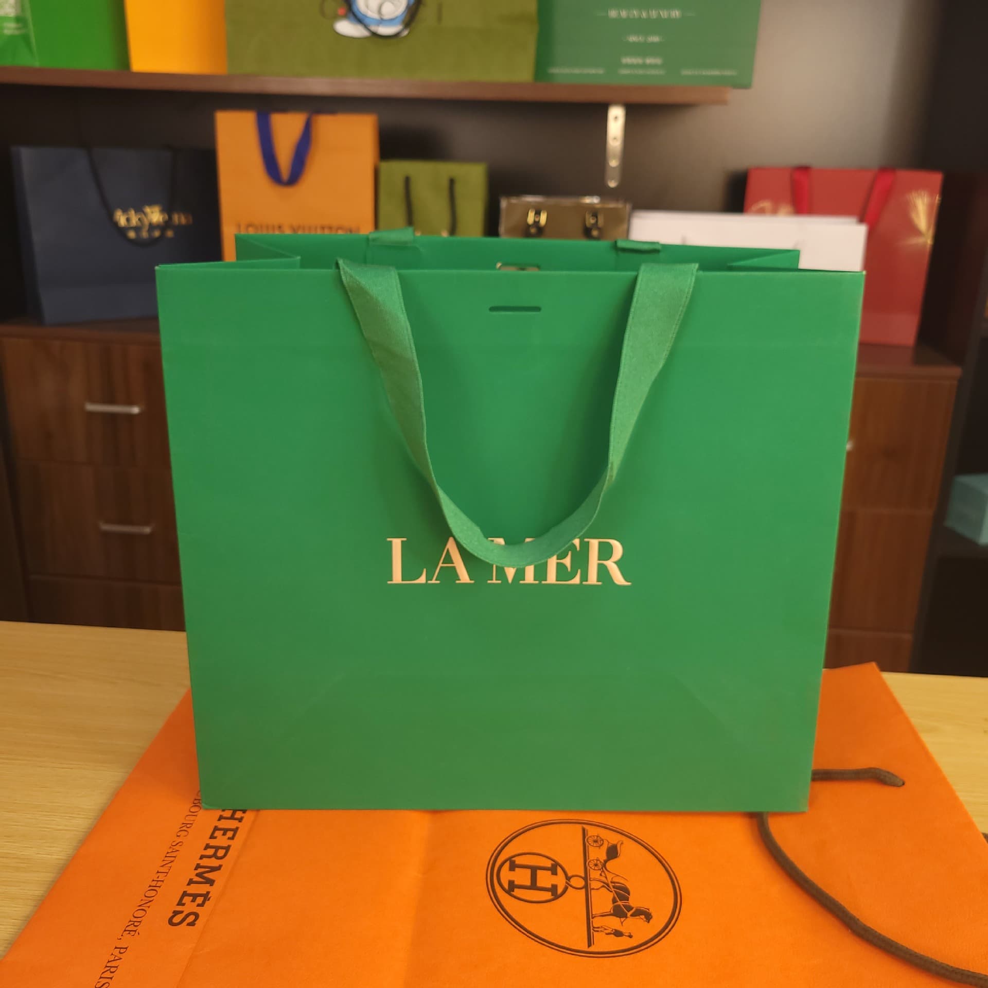 Ready Stock Shoes Clothing Satchel Paper Bag Gift Shopping Tote Bag Advertising Creative Paper Bag Gift Bag Gift Bag