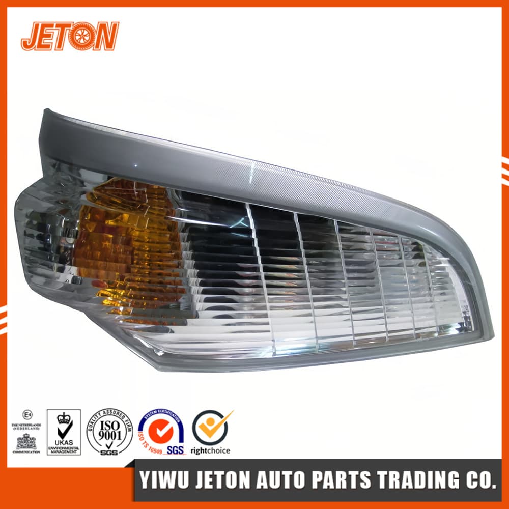 For Mitsubishi FUSO CANTER 2005-2011 Model Eyebrow Light Turn Signal Light 214-1649