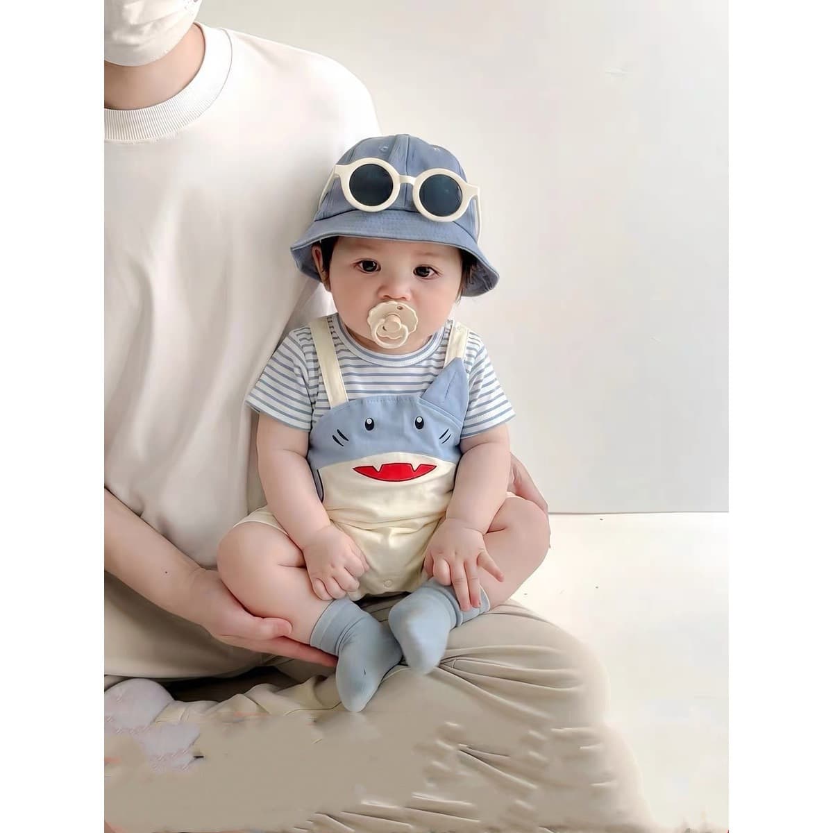 Baby clothes summer thin jumpsuit cotton baby boy fake two-piece shark crawler suit for going out