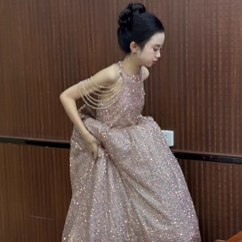2026 New Children's Princess Dress for Girls Birthday Catwalk Piano Performance Host Gown Wholesale