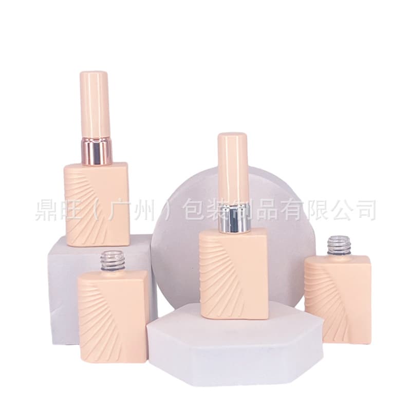 Factory direct sales new 12ml nail polish bottle, spray electroplated nail polish glass bottle, nail polish bottle