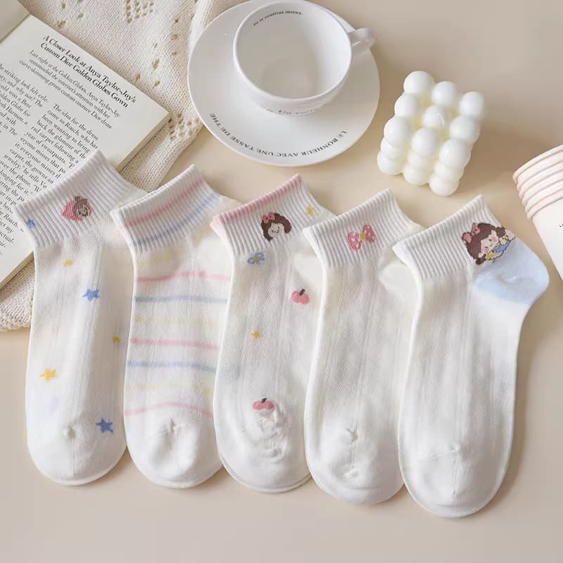 Girls' Cute Cartoon Short Socks, Comfortable Mesh Breathable Summer Thin Short Socks for Teenage Students