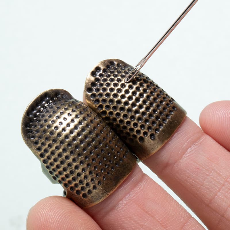 2-Pack Thimble Finger Protectors, Household Hand Sewing Cross-Stitch Thimble, Adjustable Thickened Genuine Copper Finger Guard Thimble Ring