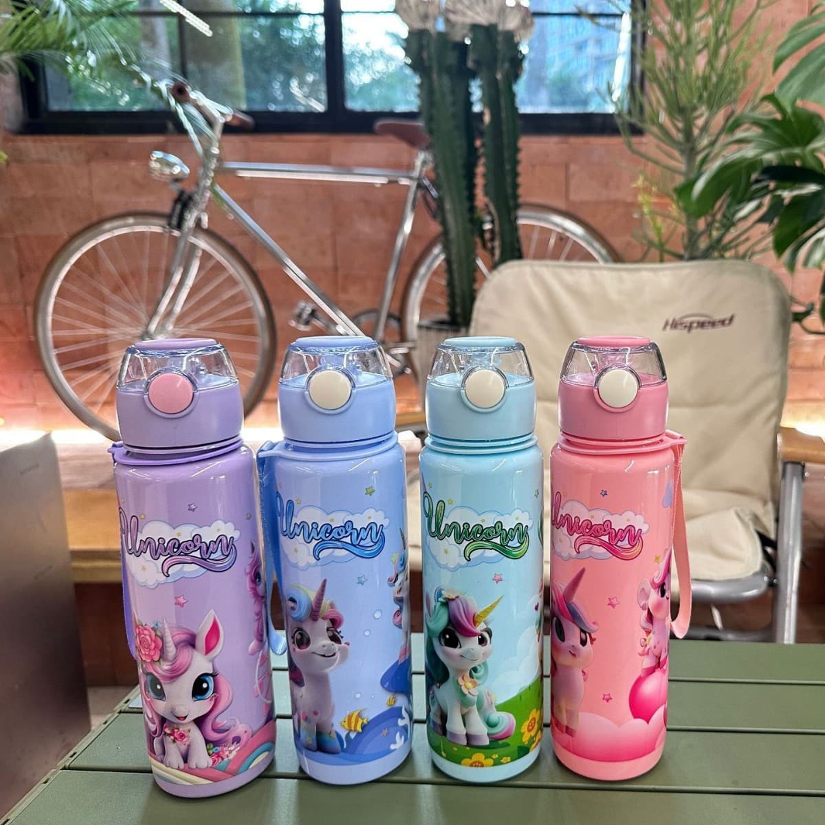 Stylish Plastic Water Bottle for Kids with Straw, Portable, Large Capacity Sports Cup for Summer, Factory Export