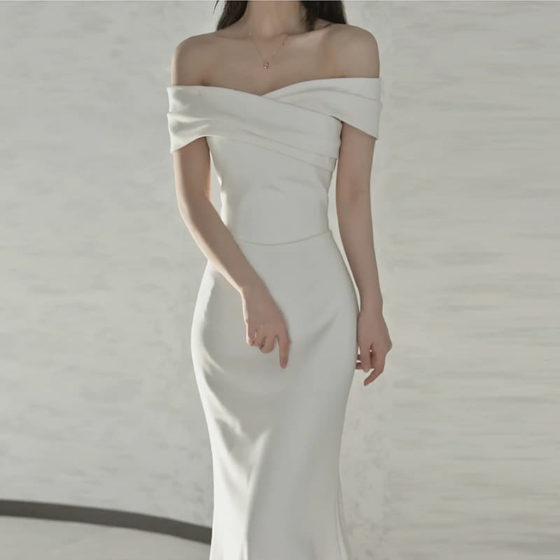 Satin Light Wedding Dress 2026 New Arrival French Style Small Train One-Shoulder Mermaid Gown Forest-Inspired Reception and Ceremony Dress