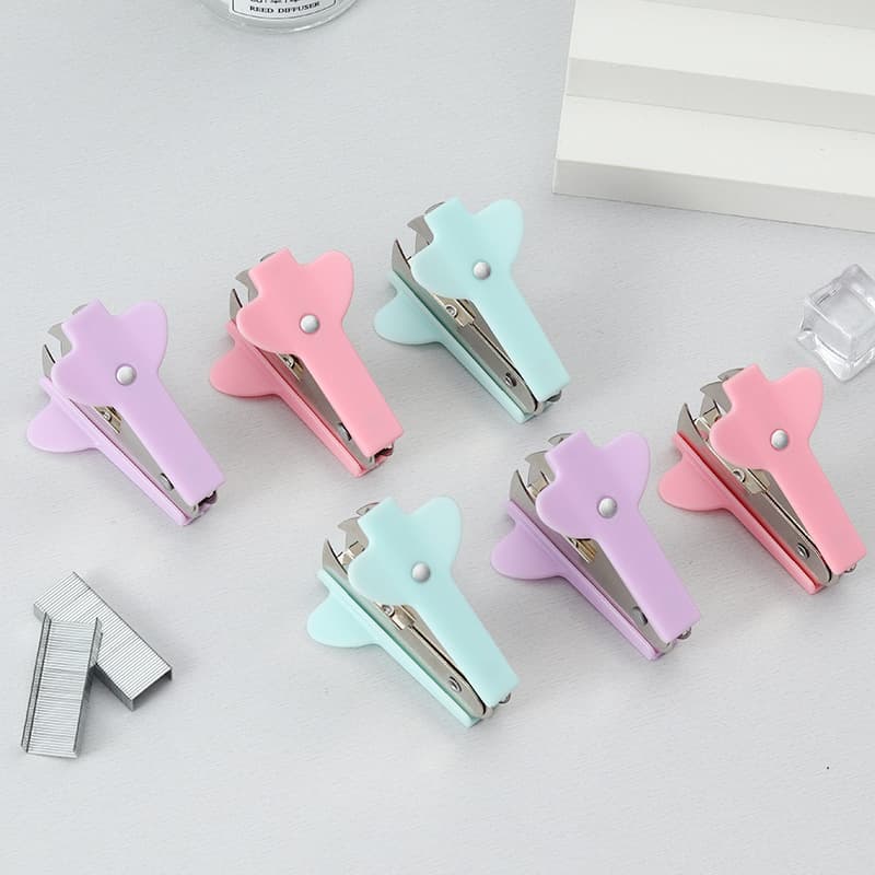 Mini Macaron Color Universal Effort-Saving Puller Portable Staple Remover Financial Office Easy to Use Staple Lifter