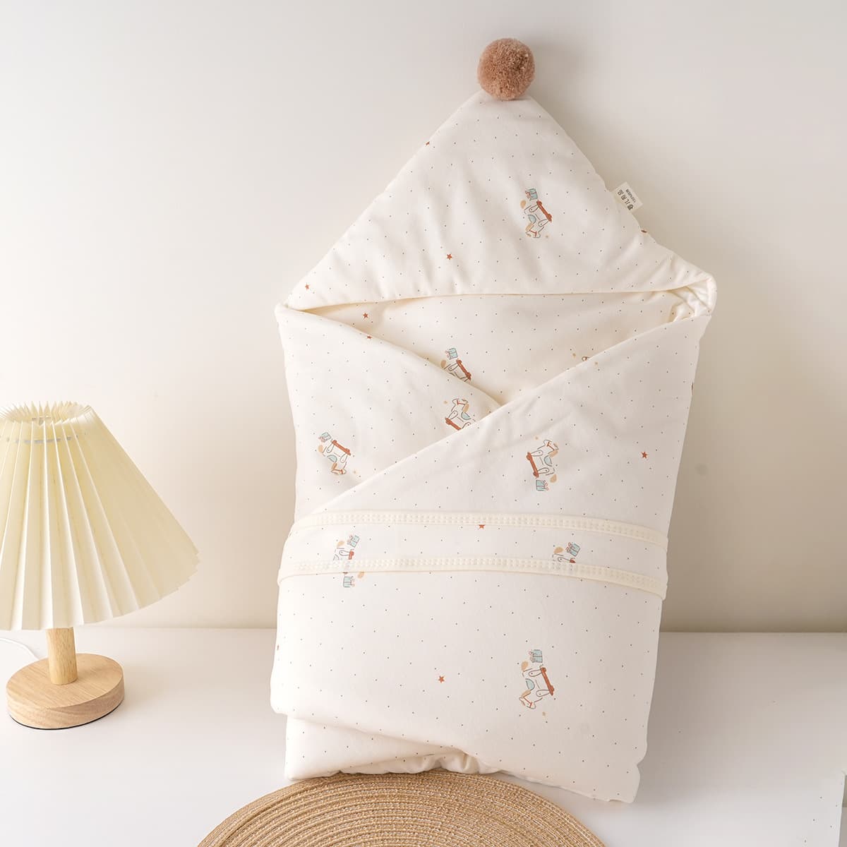 All-Season Cotton Swaddle Blanket for Newborns, Outdoor Carrying Wrap with Small Quilt