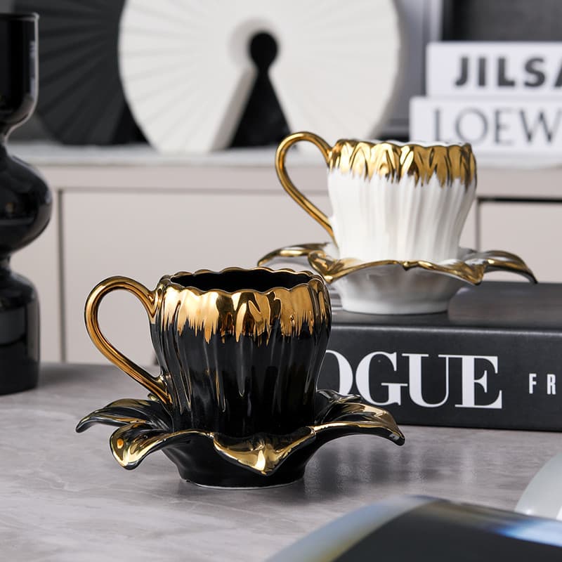 Creative Ceramic Lily Coffee Cup Saucer Set Home Ceramic Espresso Cup Saucer Afternoon Tea Black Tea Coffee Cup Saucer